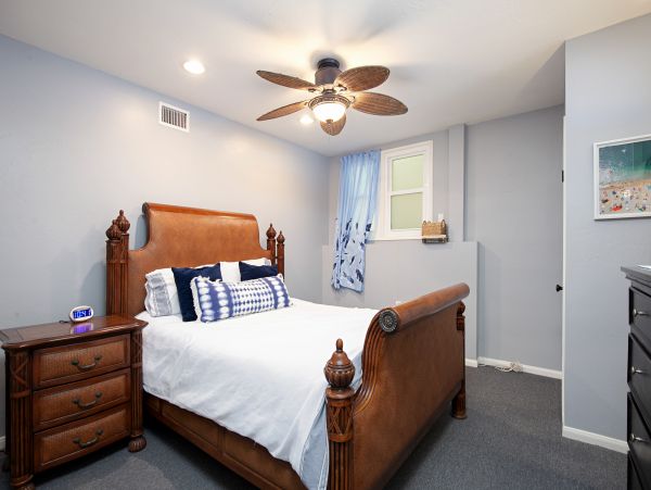 San Diego Beach Communities North Home 1028507