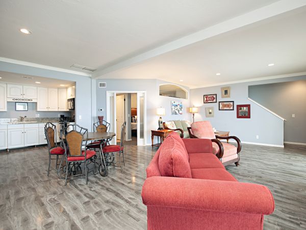 San Diego Beach Communities North Home 1028507