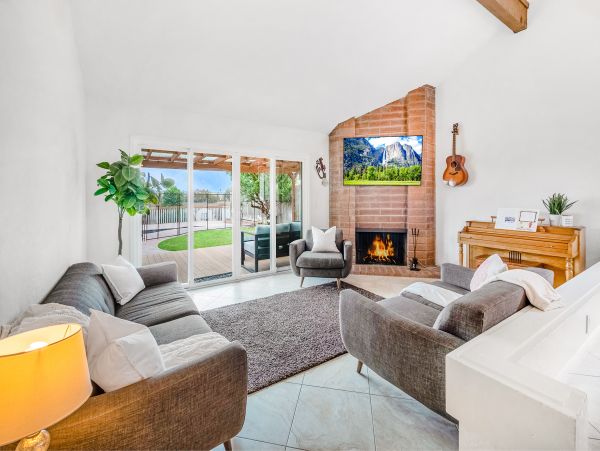 San Diego Beach Communities North Home 1028509