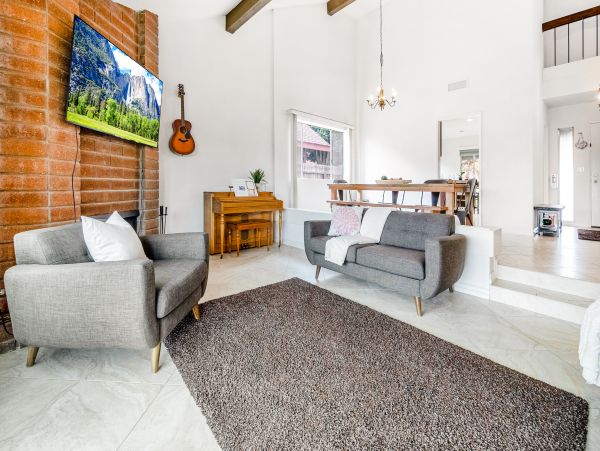 San Diego Beach Communities North Home 1028509