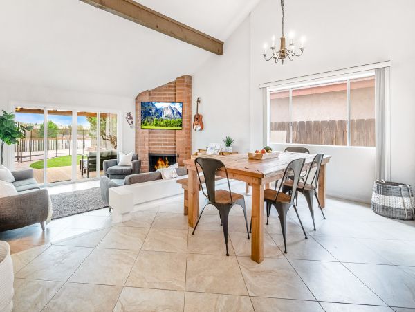 San Diego Beach Communities North Home 1028509