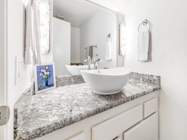 San Diego Beach Communities North Home 1028509
