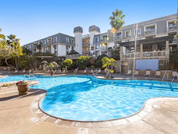 San Diego Beach Communities North Home 1028512
