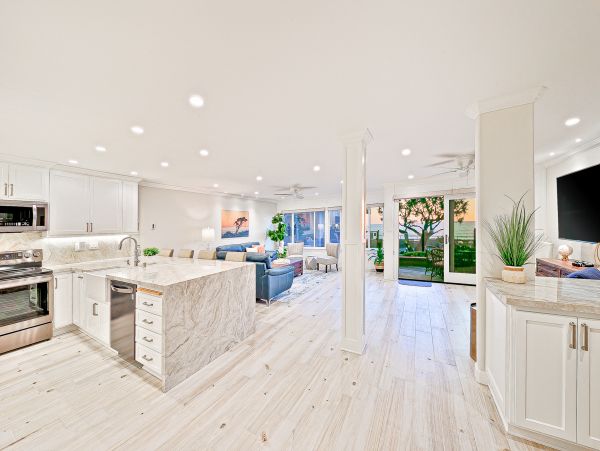 San Diego Beach Communities North Home 1028513