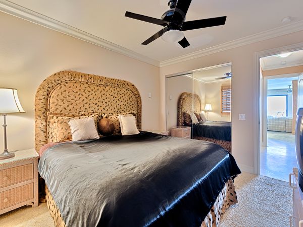San Diego Beach Communities North Home 1028514