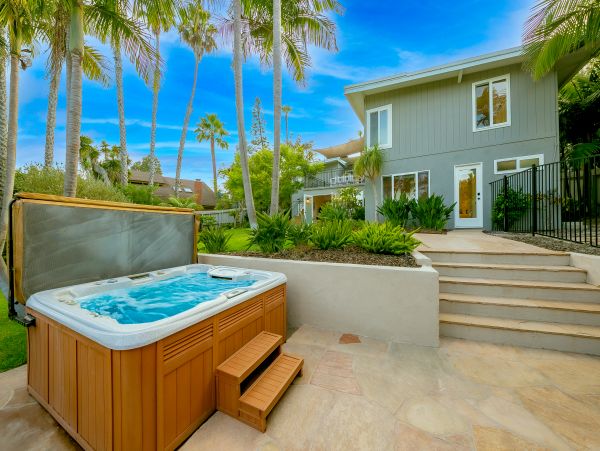 San Diego Beach Communities North Home 1028515