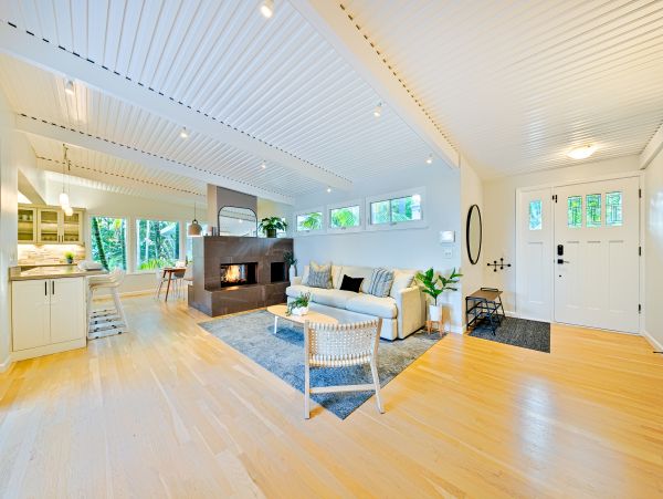 San Diego Beach Communities North Home 1028515