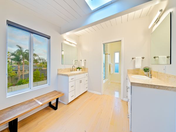 San Diego Beach Communities North Home 1028515