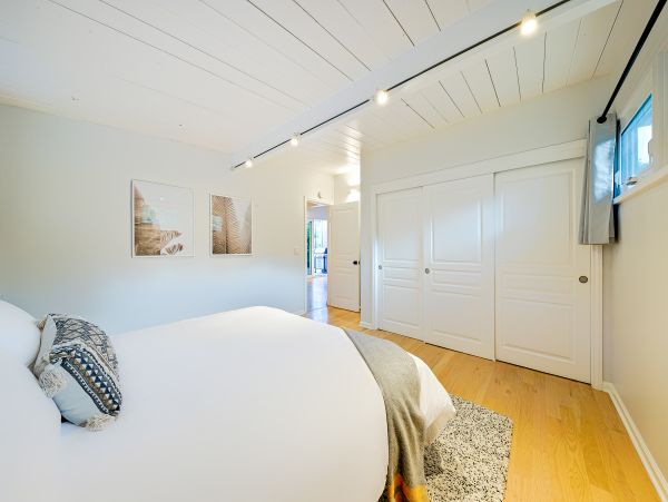 San Diego Beach Communities North Home 1028515