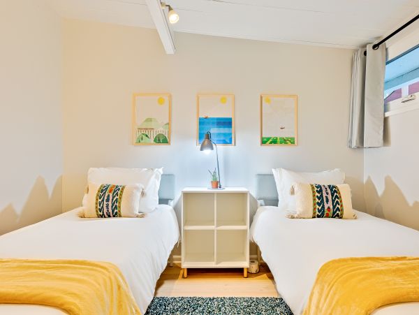 San Diego Beach Communities North Home 1028515