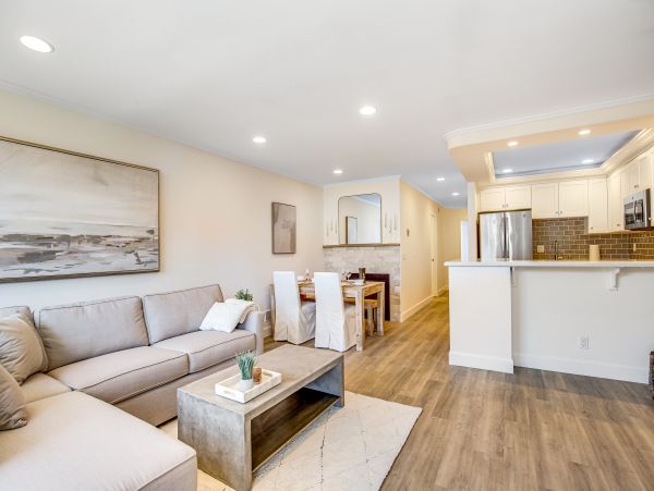 San Diego Beach Communities North Home 1028516