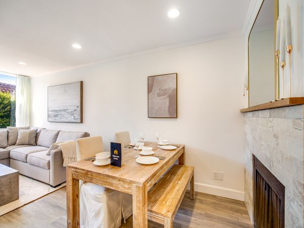 San Diego Beach Communities North Home 1028516