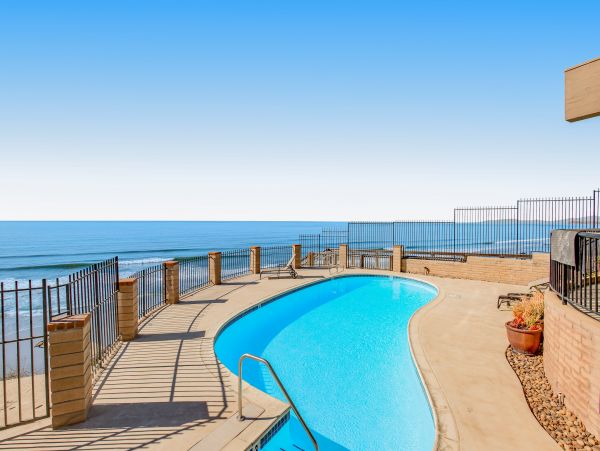 San Diego Beach Communities North Home 1028516