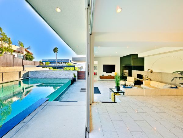San Diego Beach Communities North Home 1028517