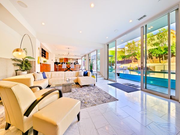 San Diego Beach Communities North Home 1028517