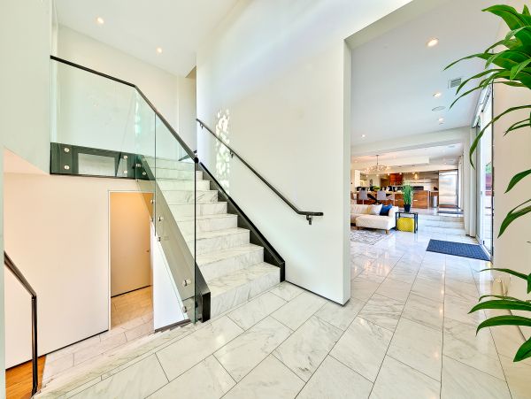 San Diego Beach Communities North Home 1028517