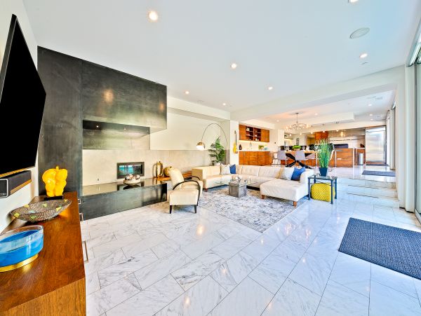San Diego Beach Communities North Home 1028517