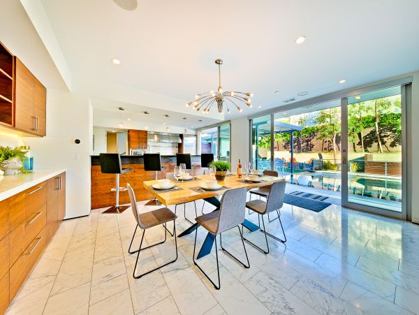 San Diego Beach Communities North Home 1028517