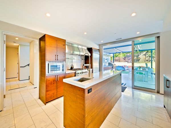 San Diego Beach Communities North Home 1028517