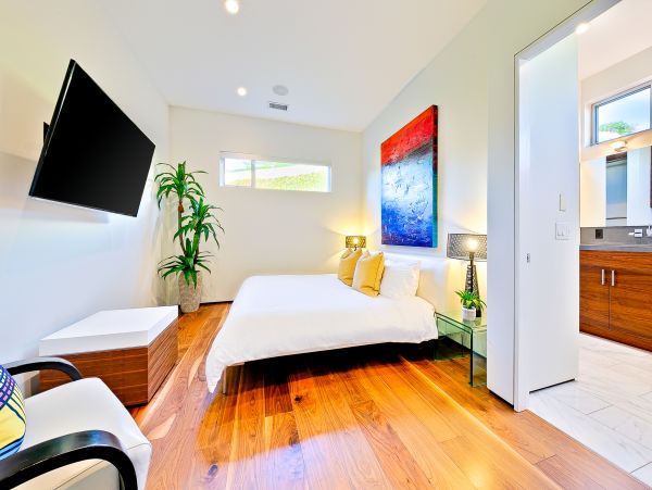 San Diego Beach Communities North Home 1028517