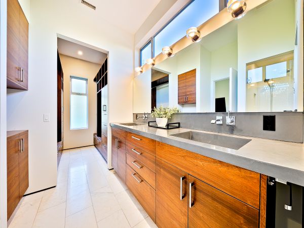 San Diego Beach Communities North Home 1028517