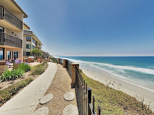 Solana Beach 2 Bedroom Vacation Rental with Great Views