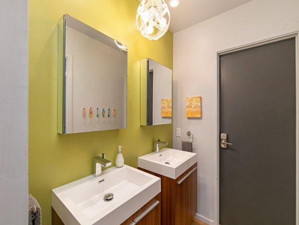 San Diego Beach Communities North Home 1028519