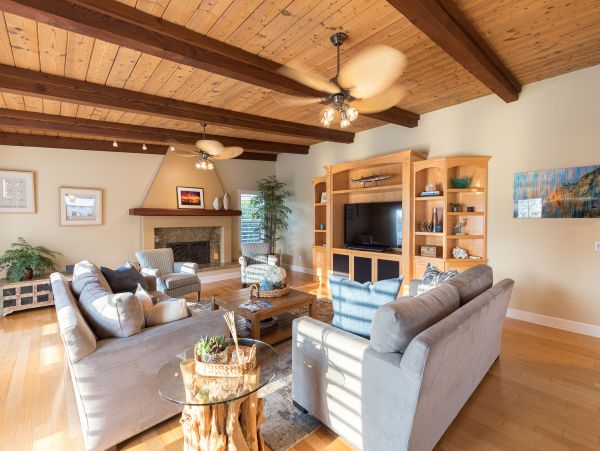 San Diego Beach Communities North Home 1028520