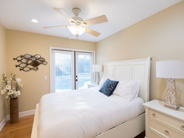 San Diego Beach Communities North Home 1028520