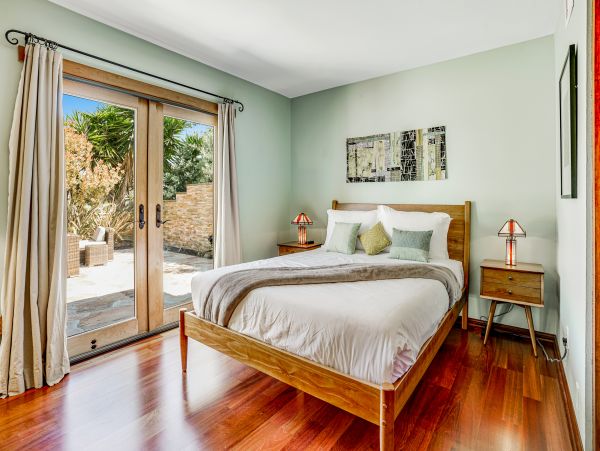 San Diego Beach Communities North Home 1028522