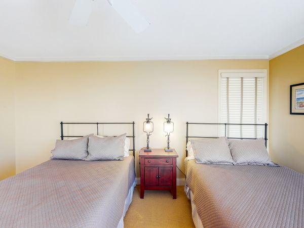 San Diego Beach Communities North Home 1028525