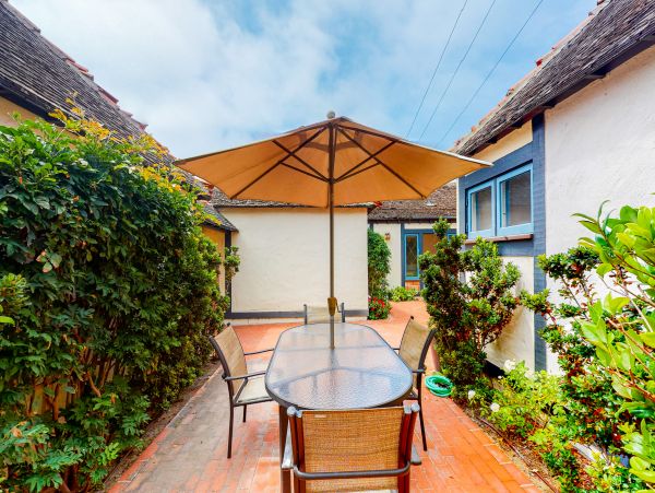 San Diego Beach Communities North Home 1028526