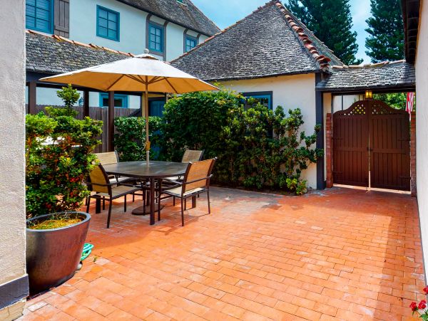 San Diego Beach Communities North Home 1028526