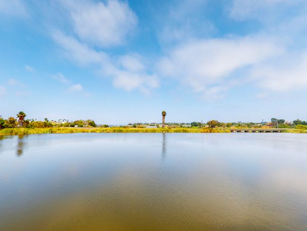 San Diego Beach Communities North Home 1028526