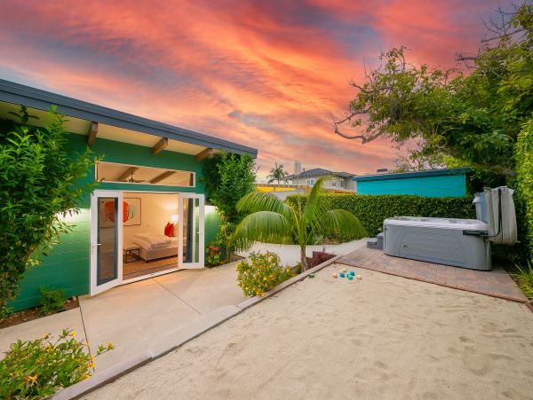 San Diego Beach Communities North Home 1028527