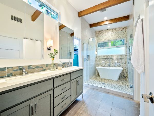 San Diego Beach Communities North Home 1028527