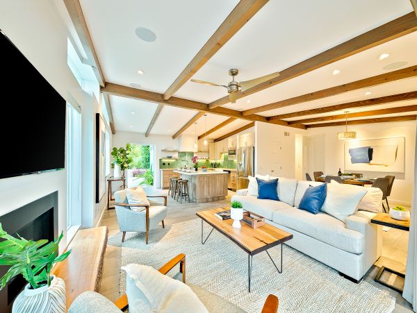 San Diego Beach Communities North Home 1028527