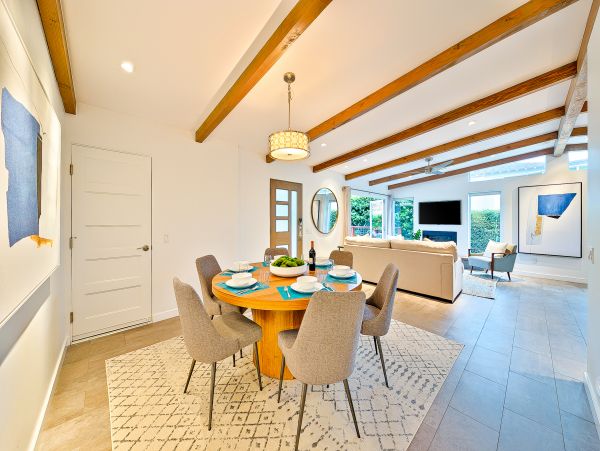 San Diego Beach Communities North Home 1028527