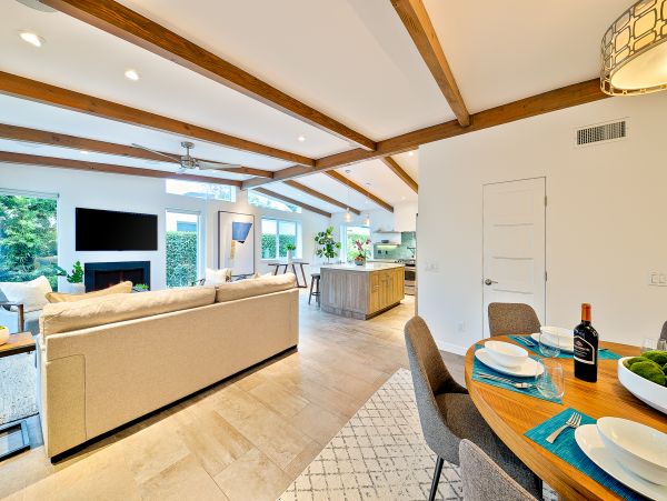 San Diego Beach Communities North Home 1028527