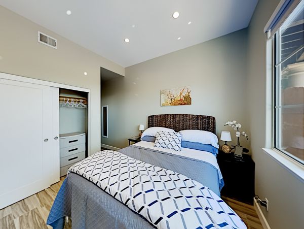 San Diego Beach Communities North Home 1028528