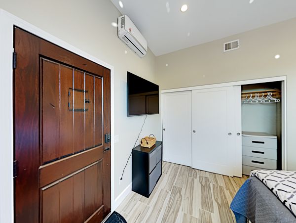 San Diego Beach Communities North Home 1028528