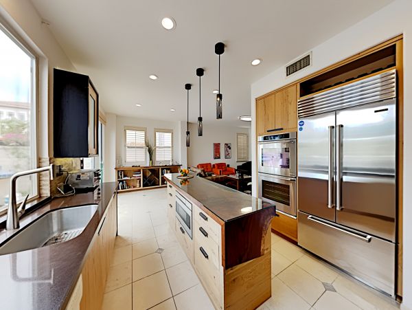 San Diego Beach Communities North Home 1028529