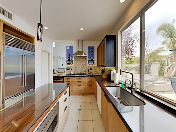 San Diego Beach Communities North Home 1028529