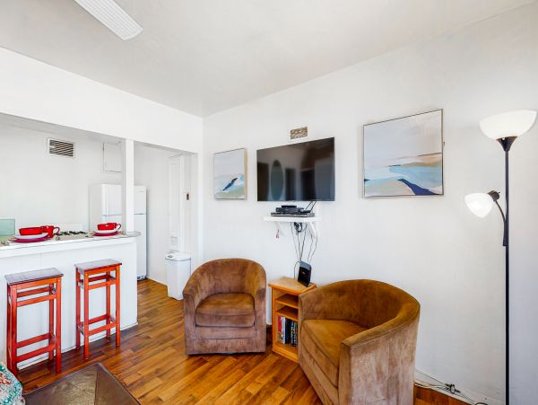 San Diego Beach Communities North Home 1028530