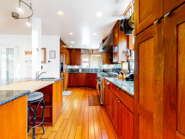 San Diego Beach Communities North Home 1028531