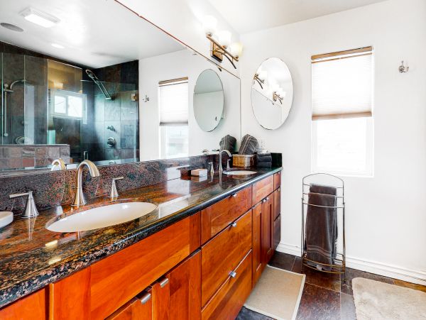 San Diego Beach Communities North Home 1028531
