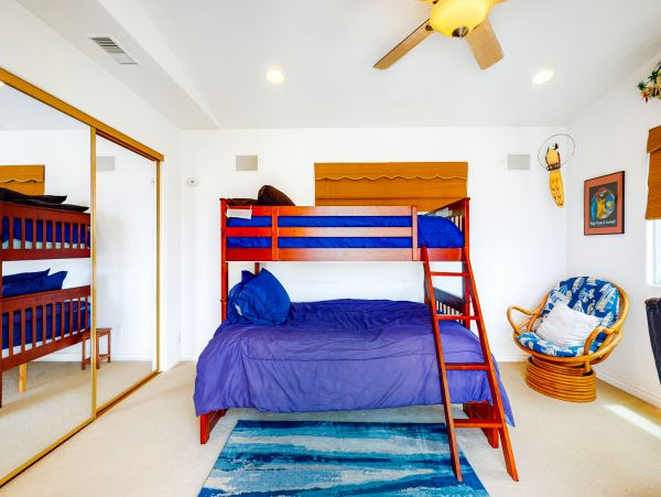 San Diego Beach Communities North Home 1028531