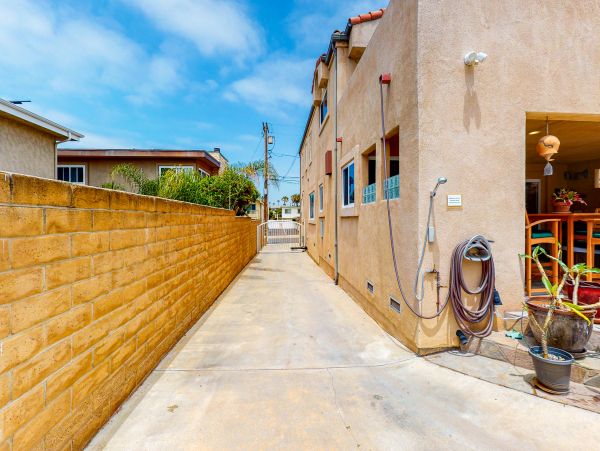 San Diego Beach Communities North Home 1028531