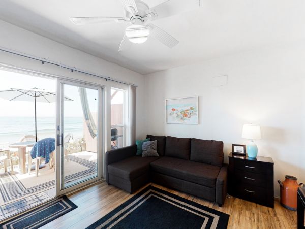 San Diego Beach Communities North Home 1028532