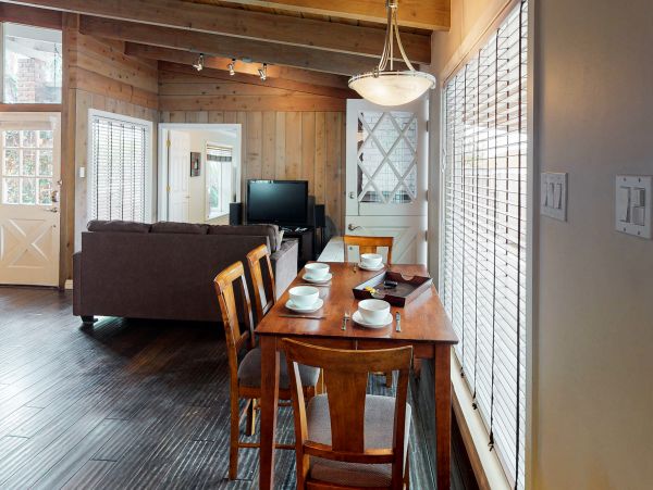 San Diego Beach Communities North Home 1028534